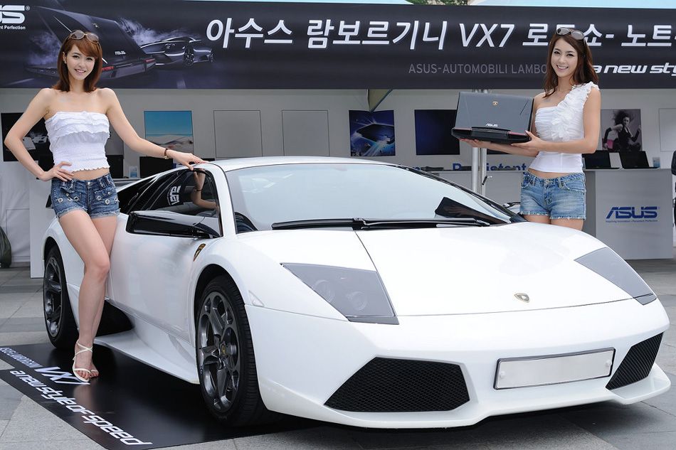 韩国豪车美女车模写真显完美身材