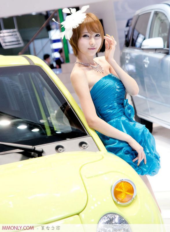 韩国可爱车模高清车展写真