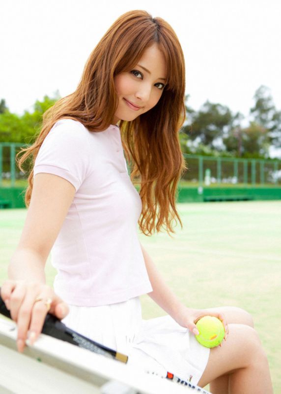 可爱网球美女甜美迷人写真