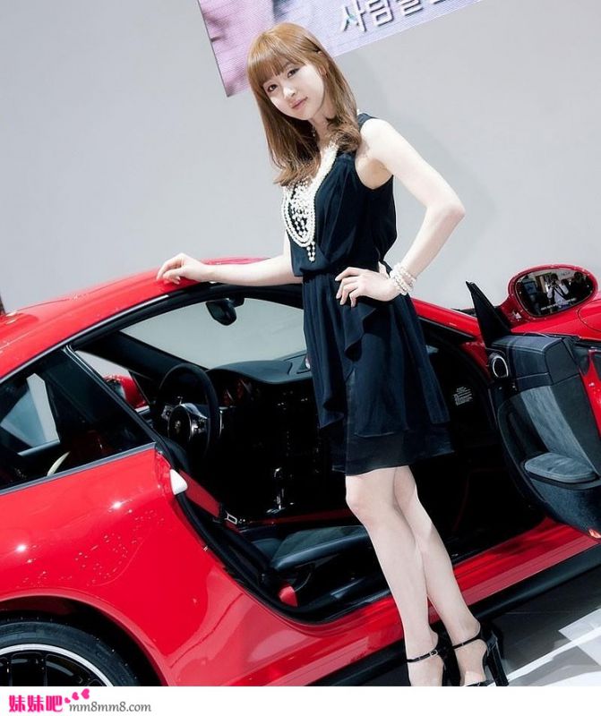 韩国可爱模特李佳娜车展高清写真