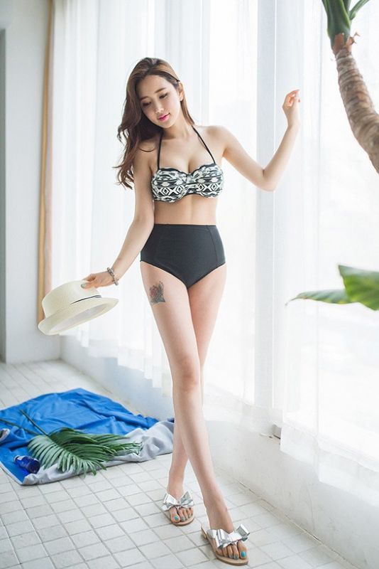 韩国泳衣美女模特酥胸爆乳身材妖娆摄影人体图