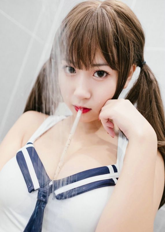 性感韩国嫩幼萝莉水手服大尺度制服人体艺术摄影