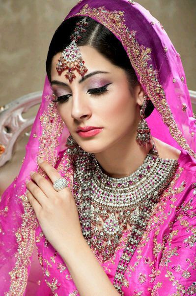 漂亮的印度新娘高清图片