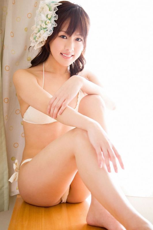 日本可爱美胸美女私房诱人写真