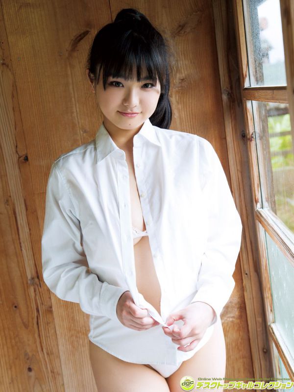 日本童颜巨乳美女片冈沙耶性感内衣秀图片