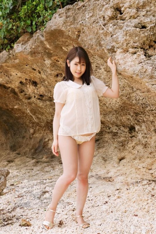 日本写真偶像森ちあき性感写真图片