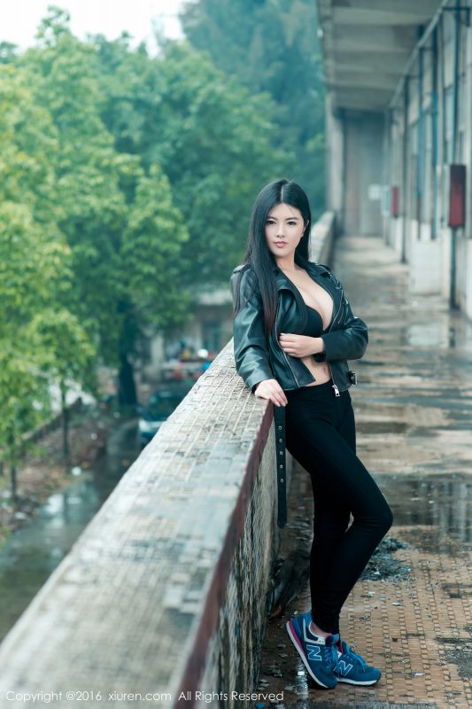 秀人网中国内地模特娜露Selena私拍写真图片