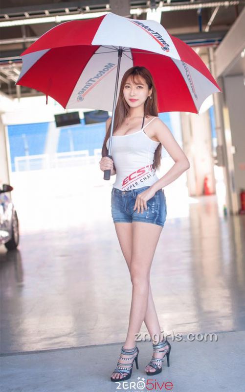 韩国人气模特金赛拉自拍写真图片