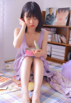 短发小纯爱少女模特日系清新摄影美腿性感写真