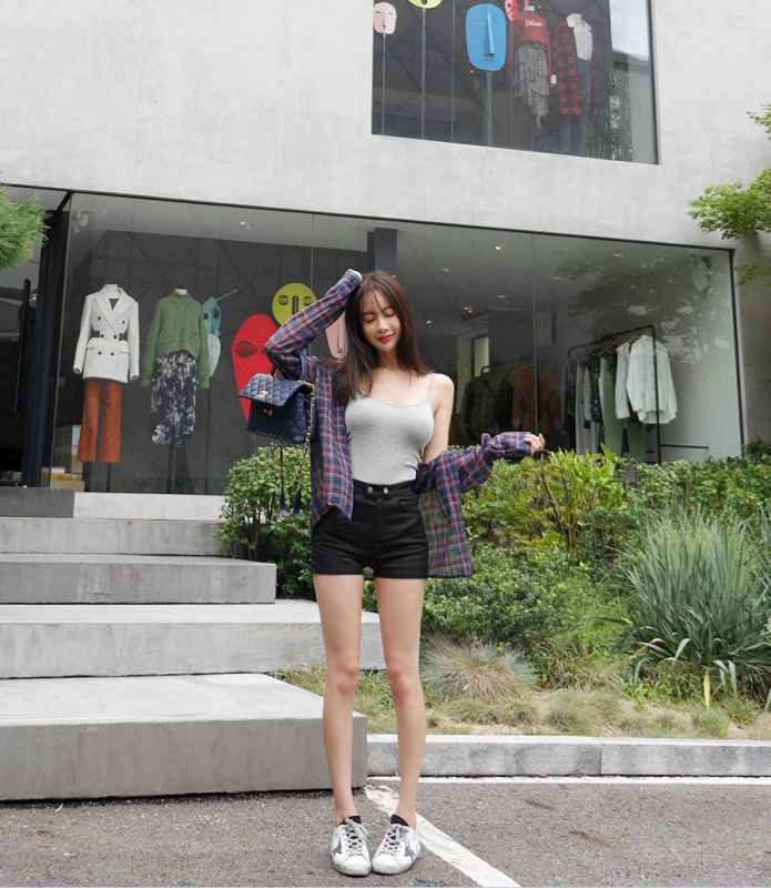 韩国明星网红街拍美女长腿爆乳性感好身材图片