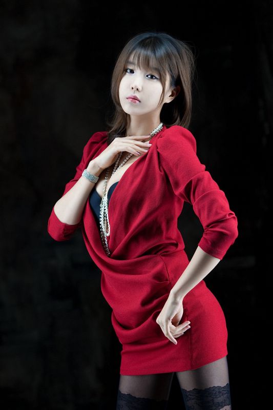 韩国顶级模特许允美短裙丝袜高清写真
