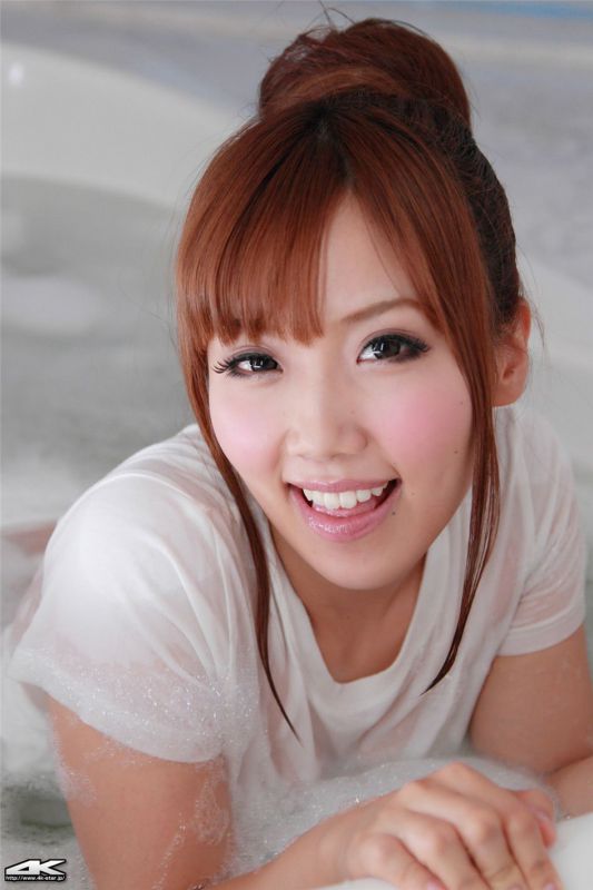 日本美女浴室性感写真 日本美女歌手如月くるみ浴室性感写真