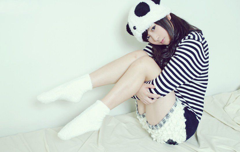 清纯少女唯美熊猫头写真