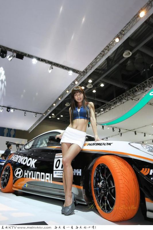 韩国美女车模写真图片长腿迷人
