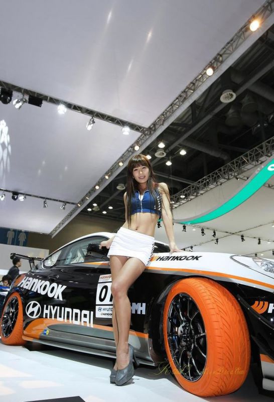 韩国美女车模写真图片长腿迷人