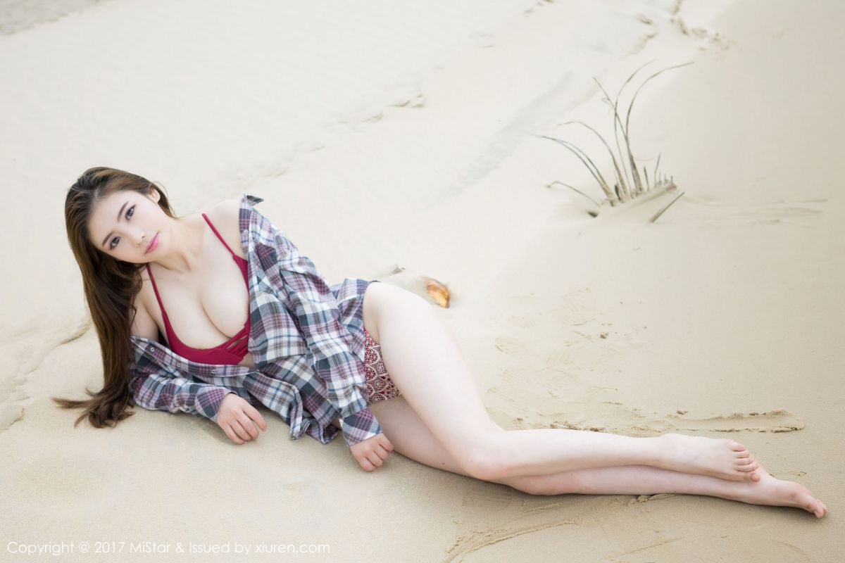 Jenny佳妮 沙滩白嫩美女尤物写真图片