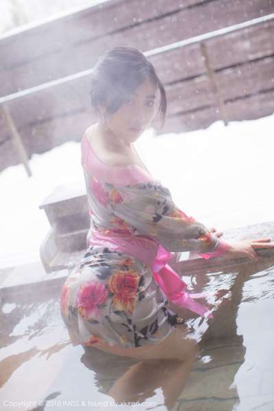 性感美女@许诺Sabrina北海道旅拍第二套写真