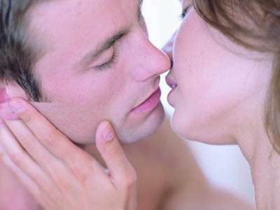 十种性爱技巧让男人做爱更持久